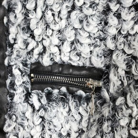 Mishca Vegan Leather Faux Fur Studded Jacket Size Small - Picture 12 of 12